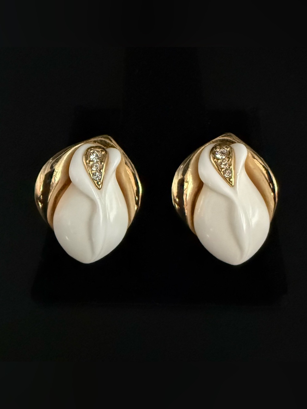 Vintage Kenneth Jay Lane White Acrylic & Rhinestone Earrings Gold Tone Metal